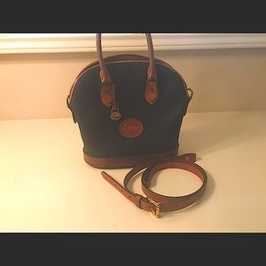Dooney & Burke classic navy pebbled leather purse